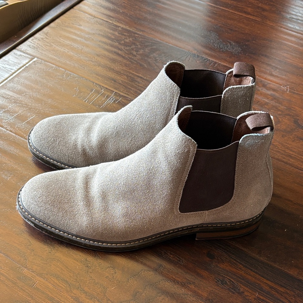 1901 Men's Brown Suede Chukka Boots